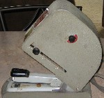 Bates 56 electric stapler open.jpg (39042 bytes)